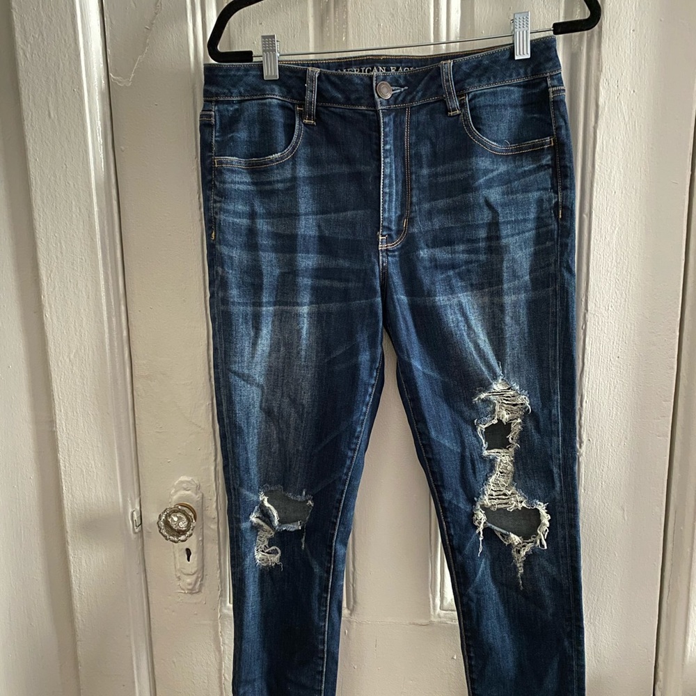 American Eagle Distressed Jeans